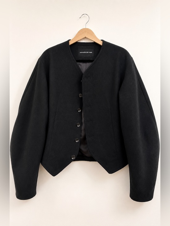 Maniere De Voir Sweaters - Manière de voir - Aya in black wool hourglass jacket